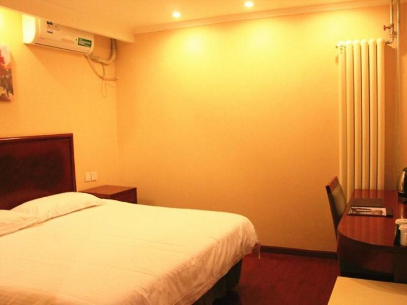 GreenTree Inn Beijing Fengtai Dacheng Road Huanleshuimofang Business Hotel Bagian luar foto