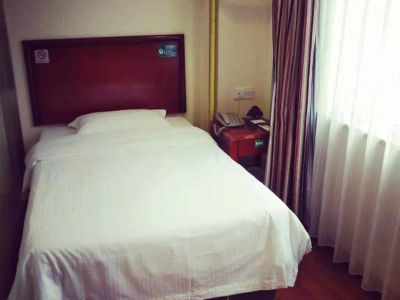GreenTree Inn Beijing Fengtai Dacheng Road Huanleshuimofang Business Hotel Bagian luar foto