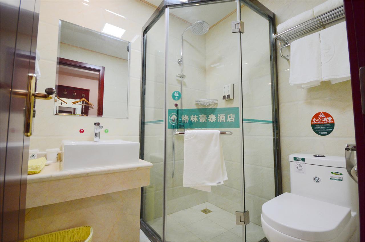 GreenTree Inn Beijing Fengtai Dacheng Road Huanleshuimofang Business Hotel Bagian luar foto