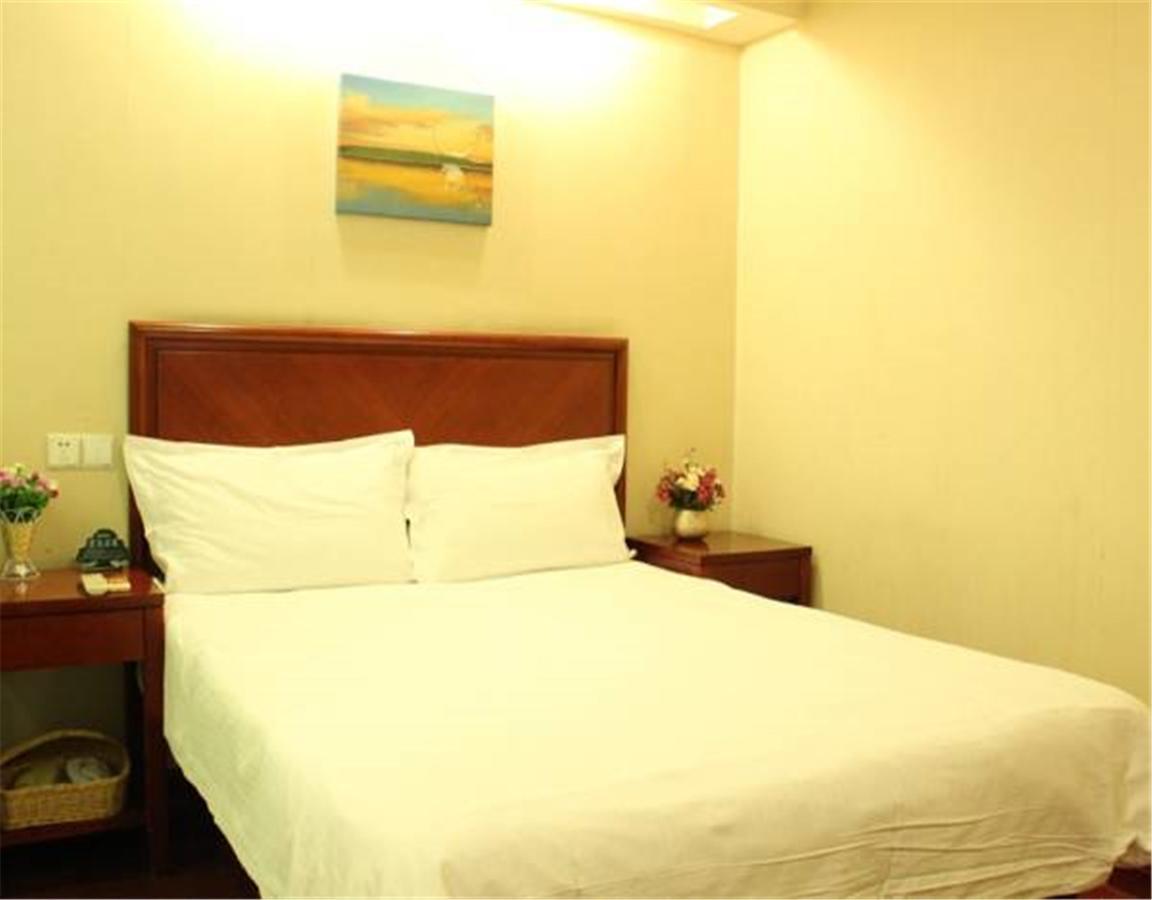 GreenTree Inn Beijing Fengtai Dacheng Road Huanleshuimofang Business Hotel Bagian luar foto