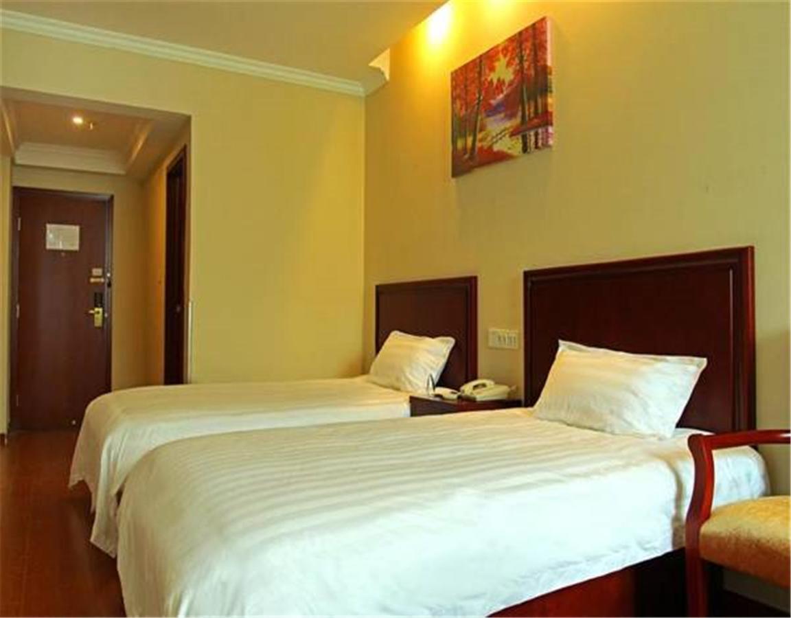 GreenTree Inn Beijing Fengtai Dacheng Road Huanleshuimofang Business Hotel Bagian luar foto